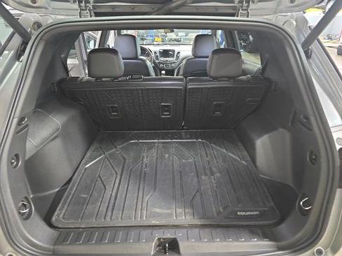 Used 2023 Chevrolet Equinox RS AWD/4WD image 14