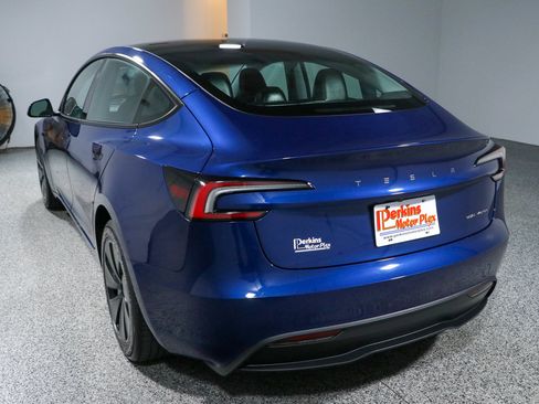 Used 2025 Tesla Model 3 Long Range AWD/4WD image 9