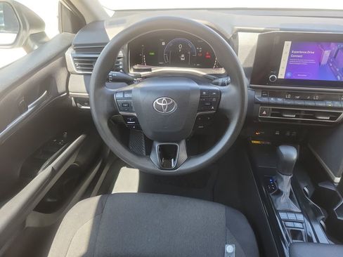 Certified 2025 Toyota Camry LE FWD image 18