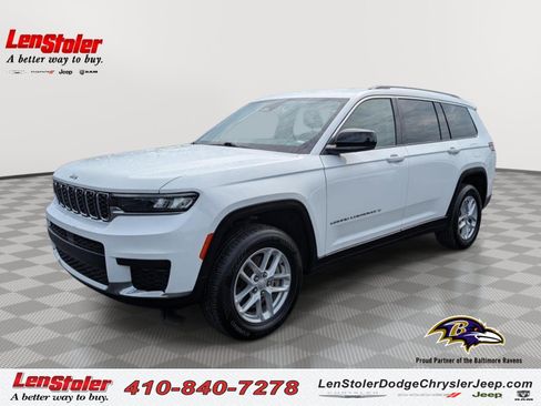 Used 2023 Jeep Grand Cherokee L Laredo RWD image 1