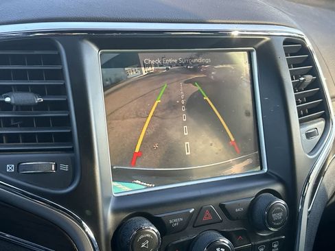 Used 2014 Jeep Grand Cherokee Overland image 19