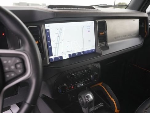 Used 2024 Ford Bronco Badlands image 25