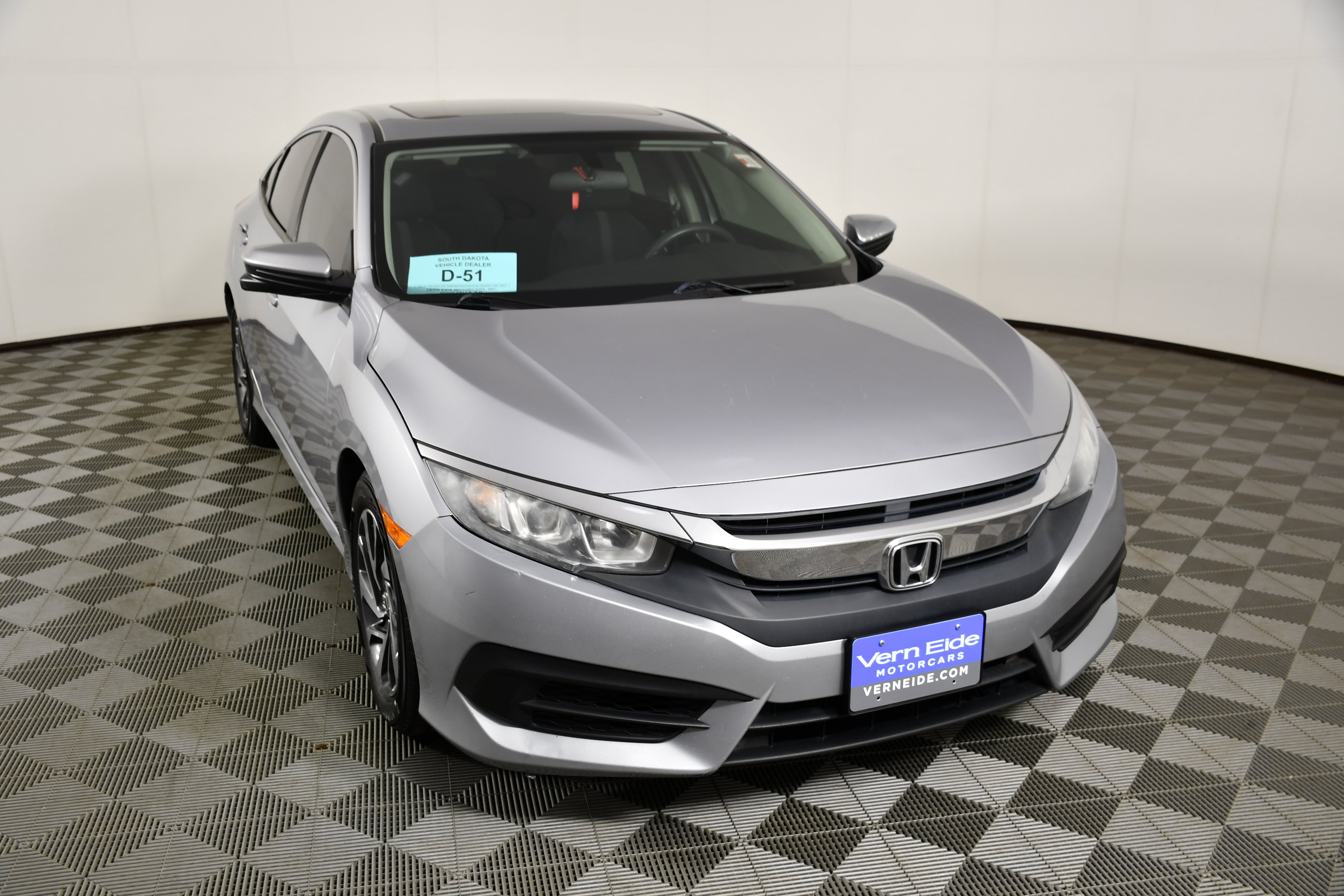 Used 2017 Honda Civic EX image 3
