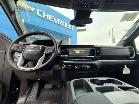 New 2026 GMC Sierra 3500 SLE image 17