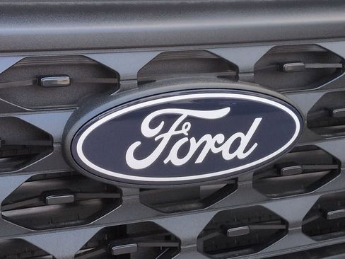 New 2025 Ford Maverick XLT image 12