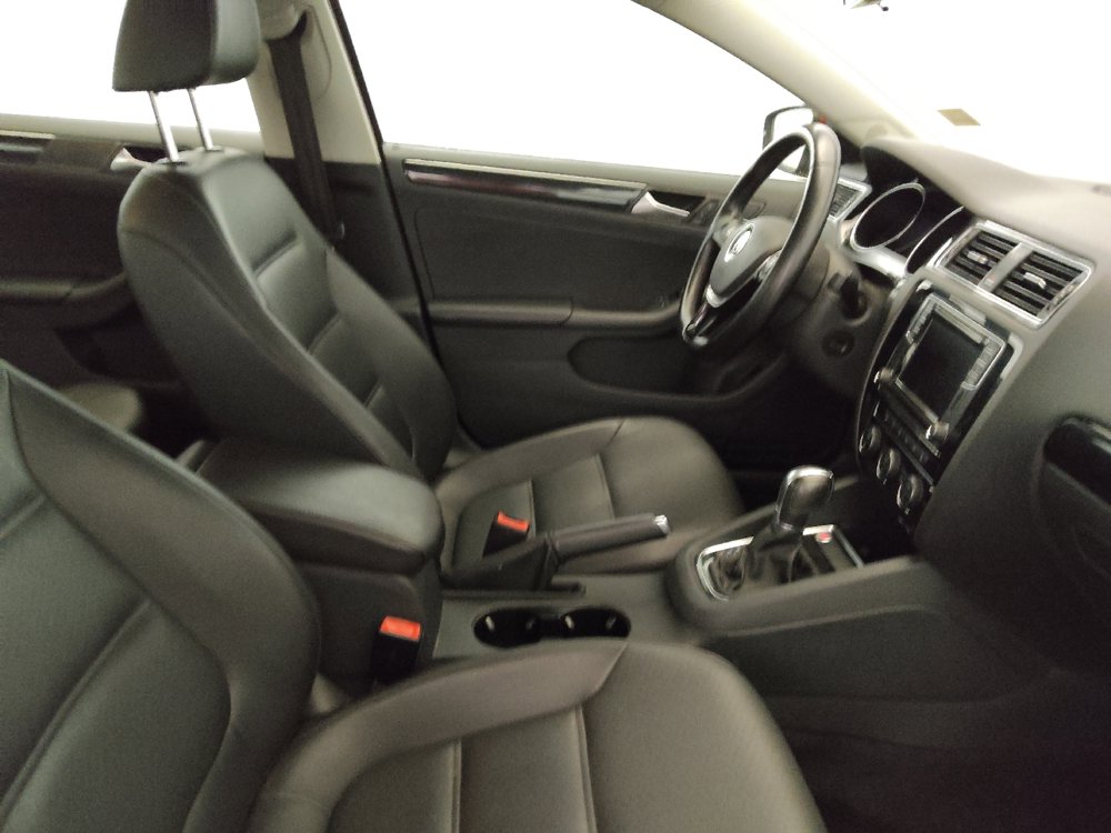 Used 2017 Volkswagen Jetta SEL FWD image 21