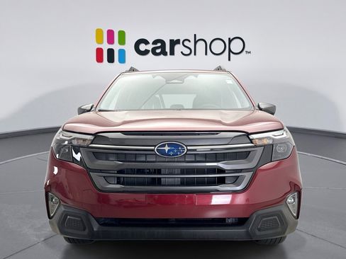 Used 2025 Subaru Forester Premium AWD/4WD image 8