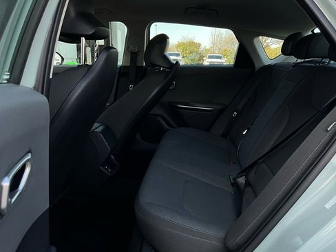 Used 2025 Kia K4 LXS image 11