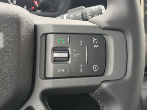 New 2026 Land Rover Defender 130 X-Dynamic SE AWD/4WD image 27