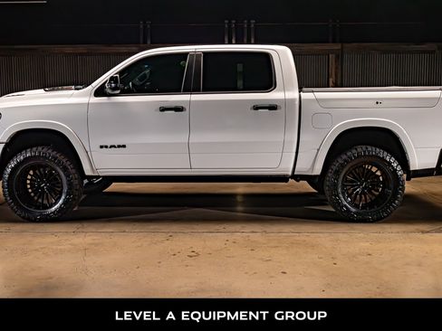 Used 2025 RAM 1500 Limited AWD/4WD image 6