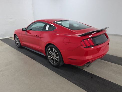 Used 2016 Ford Mustang Coupe RWD image 3