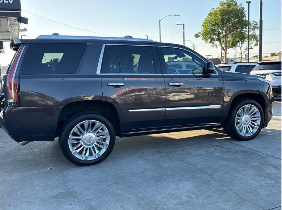 Used 2017 Cadillac Escalade Platinum AWD/4WD image 53