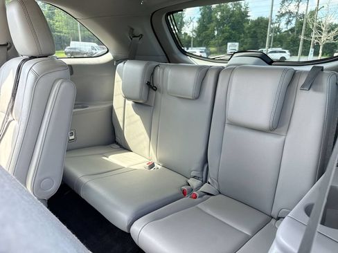 Used 2017 Toyota Highlander XLE AWD/4WD image 25