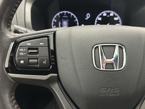Used 2025 Honda Odyssey Sport-L image 18