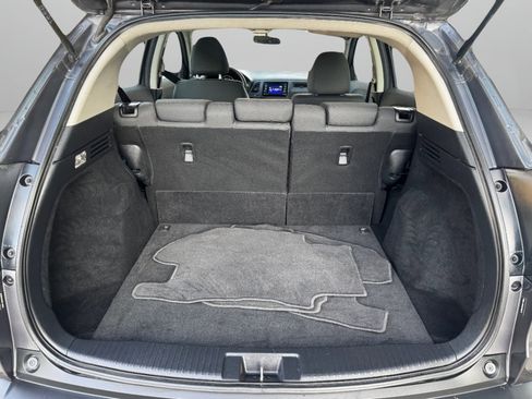 Used 2019 Honda HR-V LX image 14