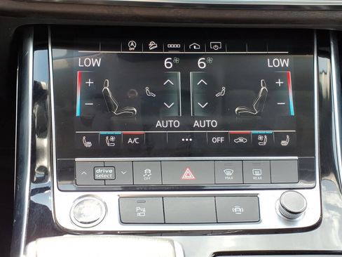 Used 2022 Audi Q8 Premium Plus AWD/4WD image 17