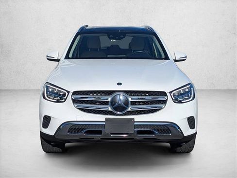 Used 2020 Mercedes-Benz GLC 300 4MATIC image 2