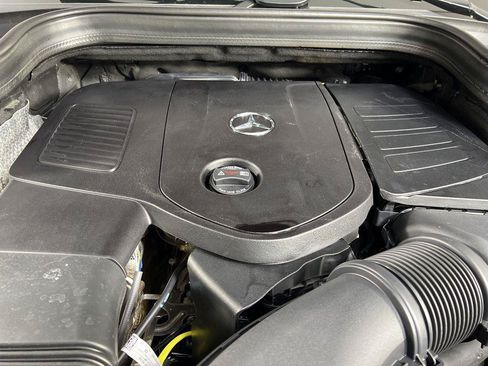 Used 2025 Mercedes-Benz GLE 450e 4MATIC image 25