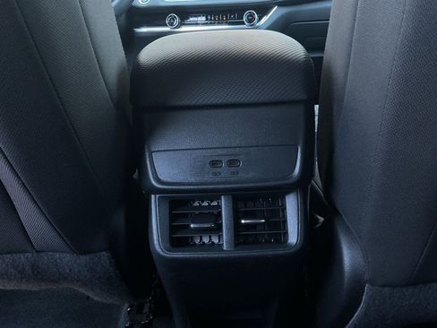 Used 2025 Chevrolet Equinox LT AWD/4WD image 10