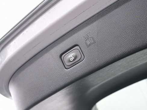 Certified 2024 Ford Edge SEL w/ Convenience Package image 18