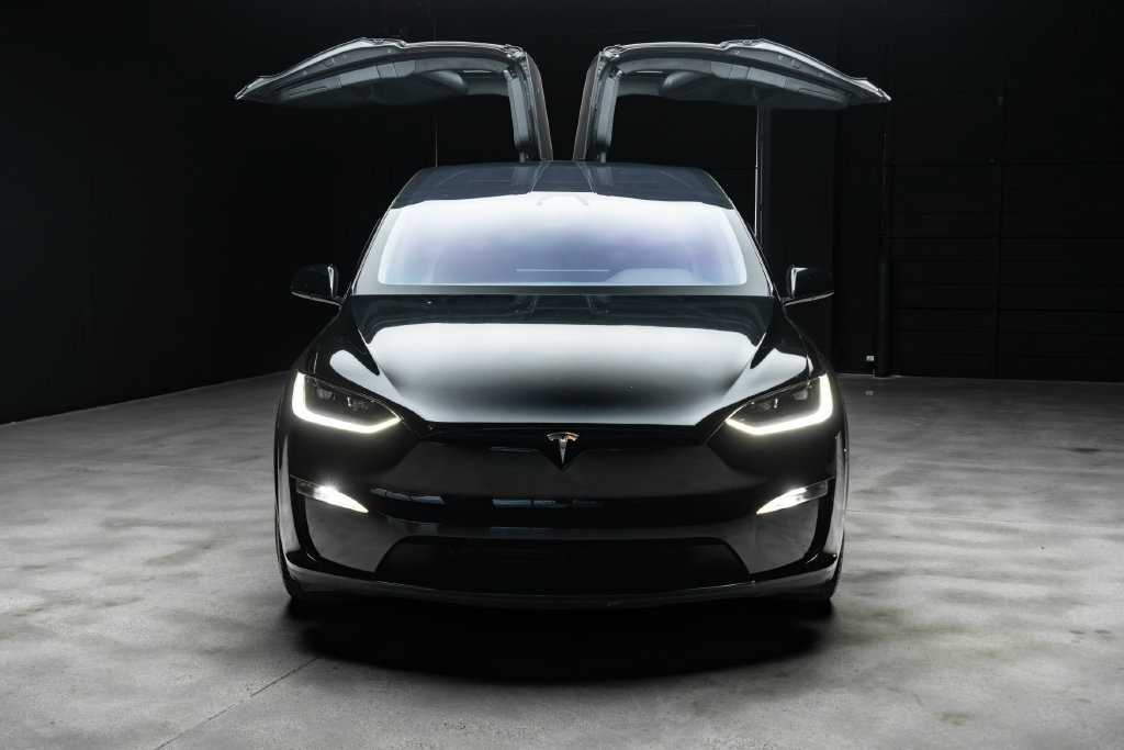 Used 2023 Tesla Model X Plaid AWD/4WD image 4