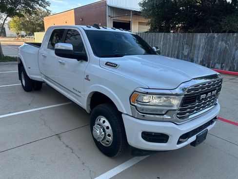 Used 2019 RAM 3500 Limited image 5