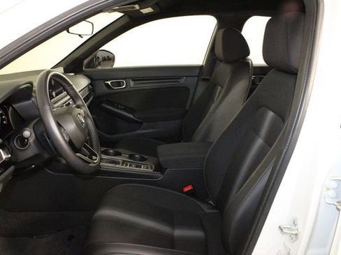 Used 2025 Honda Civic Sport image 10