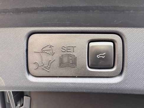 Used 2022 Ford Mustang Mach-E Premium image 36