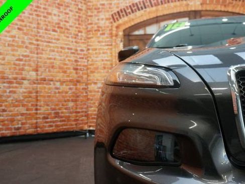 Used 2018 Jeep Cherokee Limited image 70