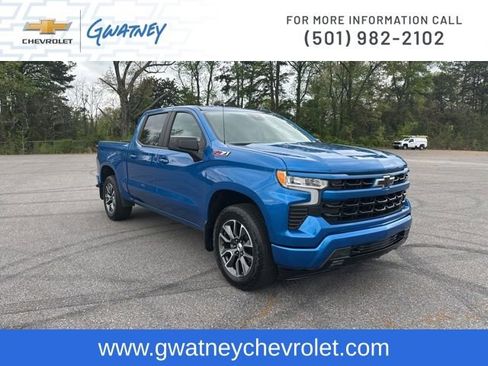 Used 2023 Chevrolet Silverado 1500 RST image 3