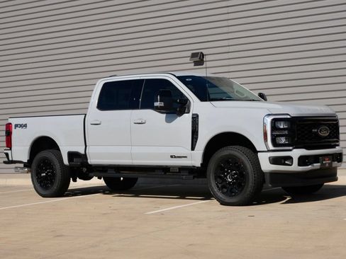 New 2026 Ford F250 Lariat w/ Black Appearance Package AWD/4WD image 1