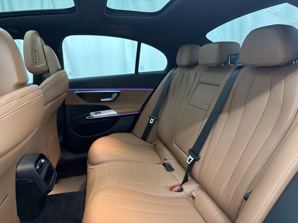 Used 2026 Mercedes-Benz E 350 4MATIC Sedan image 22