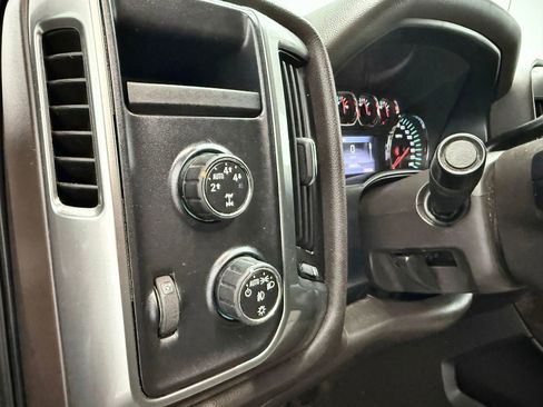 Used 2014 Chevrolet Silverado 1500 LT w/ LT Convenience Package AWD/4WD image 10