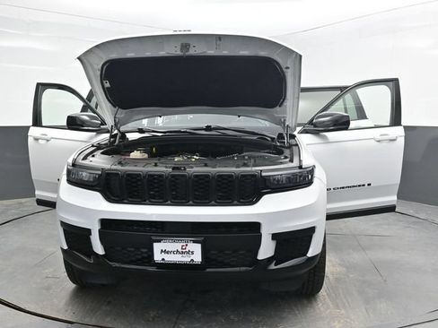 Used 2021 Jeep Grand Cherokee L Laredo AWD/4WD image 57