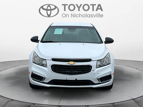 Used 2016 Chevrolet Cruze LS image 9