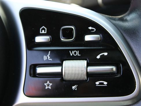 Used 2019 Mercedes-Benz E 300 image 25