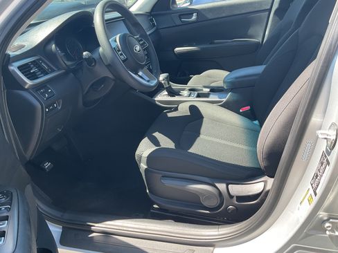 Used 2019 Kia Optima LX FWD image 12