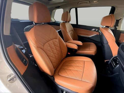 Used 2023 BMW X7 xDrive40i w/ Premium Package AWD/4WD image 20