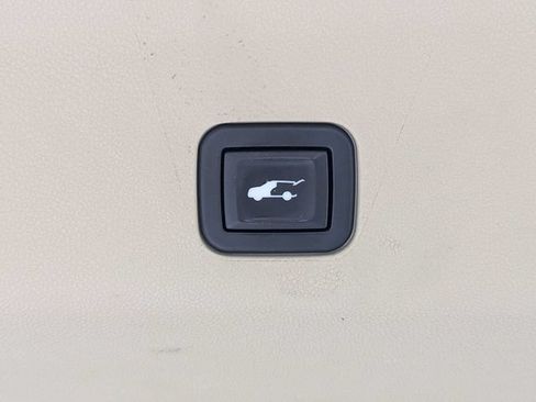 Used 2021 Cadillac Escalade ESV Premium Luxury w/ Driver Assist Tech Package RWD image 13