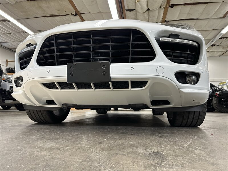 Used 2014 Porsche Cayenne GTS AWD/4WD image 14