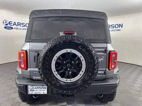 Used 2022 Ford Bronco Badlands image 8