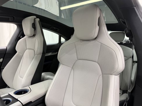 Certified 2024 Porsche Taycan 4S image 5
