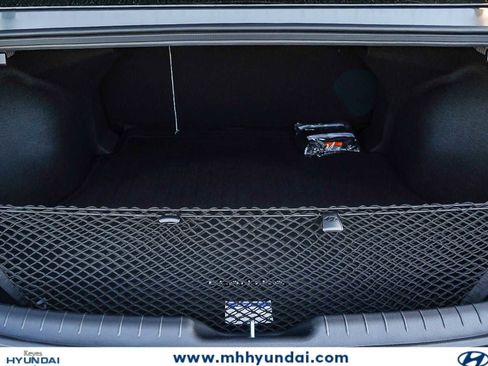 New 2026 Hyundai Elantra SE FWD image 30