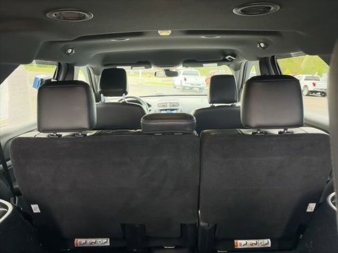 Used 2018 Ford Explorer XLT w/ Equipment Group 202A AWD/4WD image 9