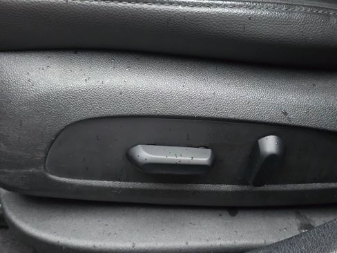 Used 2018 Chevrolet Cruze Premier image 28