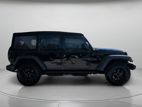 Used 2021 Jeep Wrangler Unlimited Sport image 31