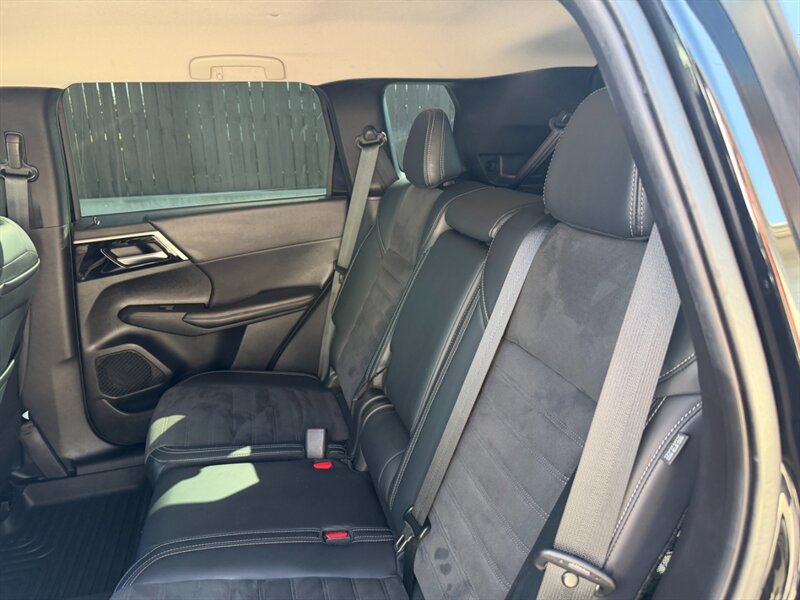 Used 2024 Mitsubishi Outlander SE AWD/4WD image 23
