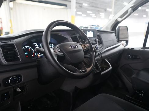 Used 2024 Ford Transit 250 Low Roof AWD w/ Exterior Upgrade Package image 9