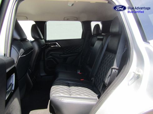 Used 2022 Mitsubishi Outlander SEL AWD/4WD image 21