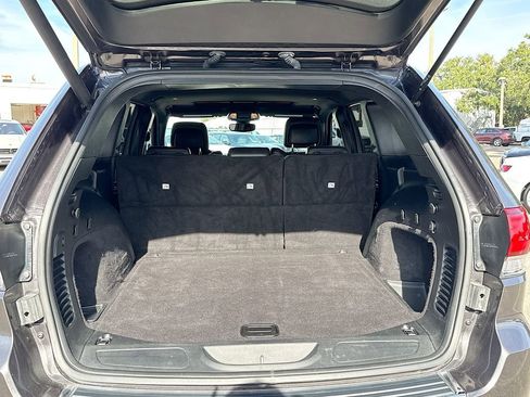 Used 2020 Jeep Grand Cherokee Limited image 12